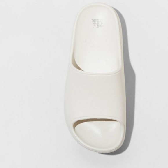 Women’s slides - Picture 2 of 2